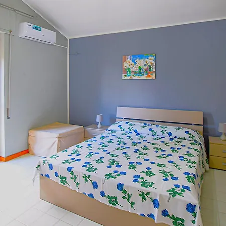 Gorgeous In With Swimming Pool Drapia