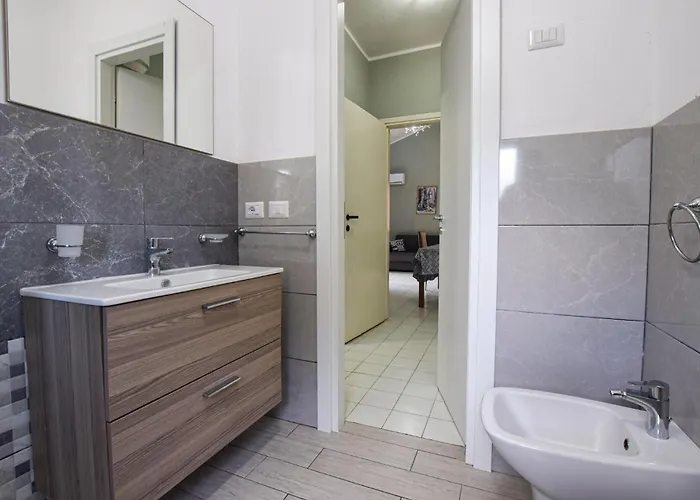 Gorgeous In With Swimming Pool